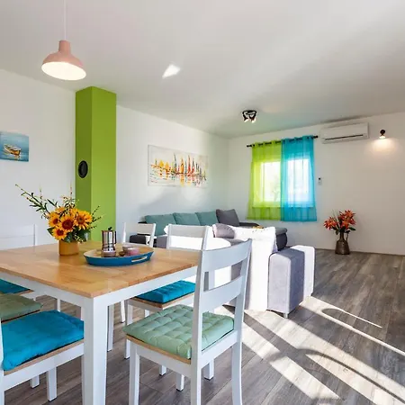 House 2020 Tatil Evi Vodnjan